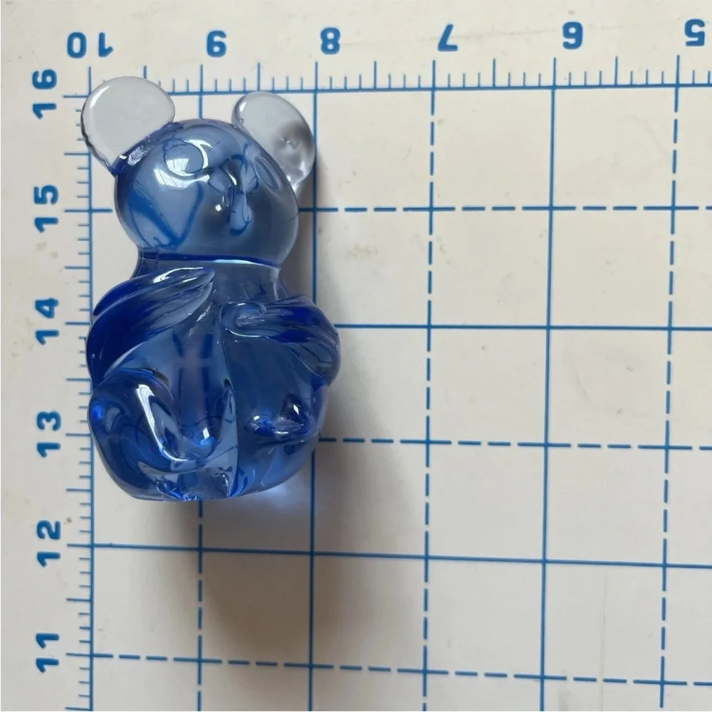 N/A charming blue